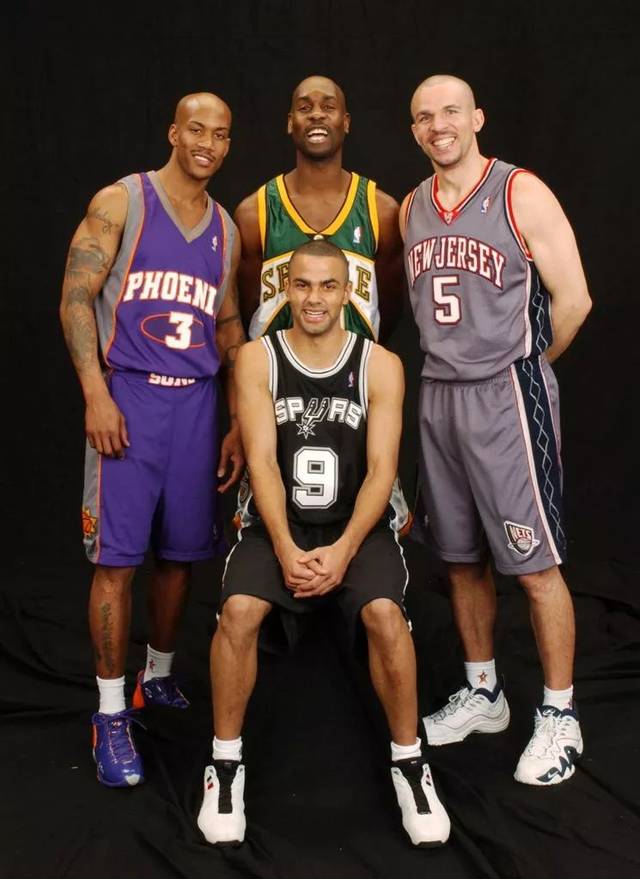 也有在沙坑 也有在沙坑