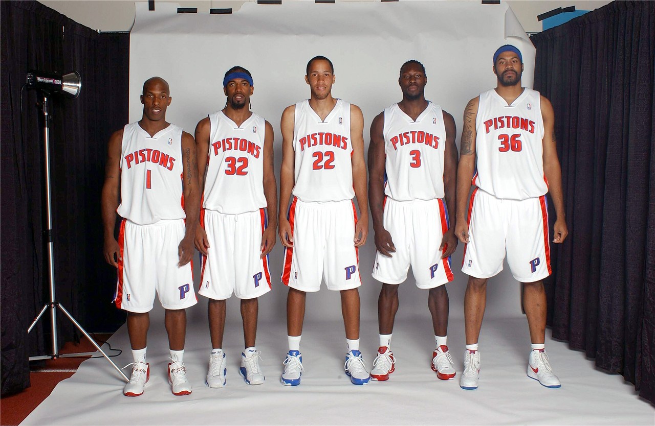 它折射了大 它折射了大