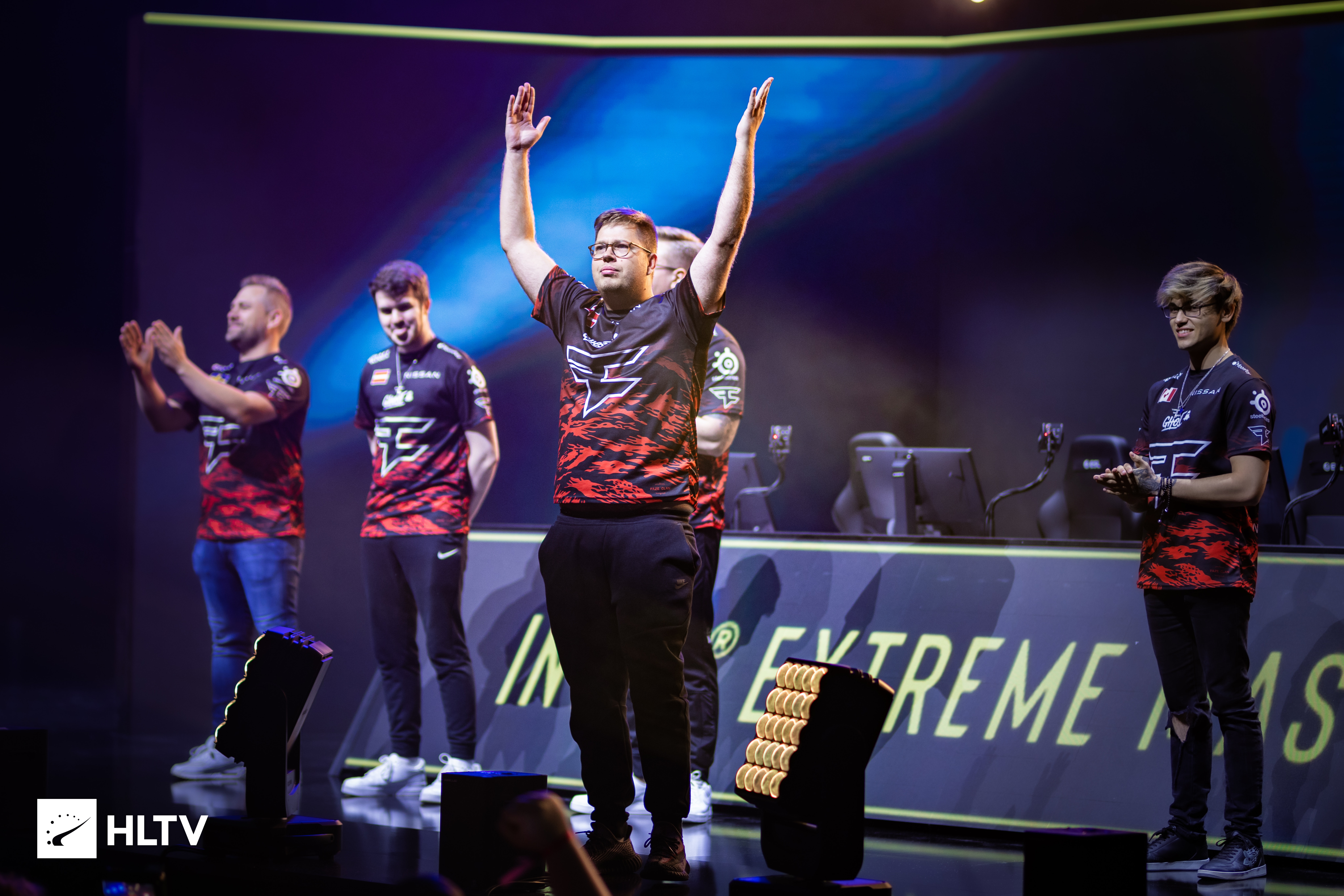 边路速度与 边路速度与